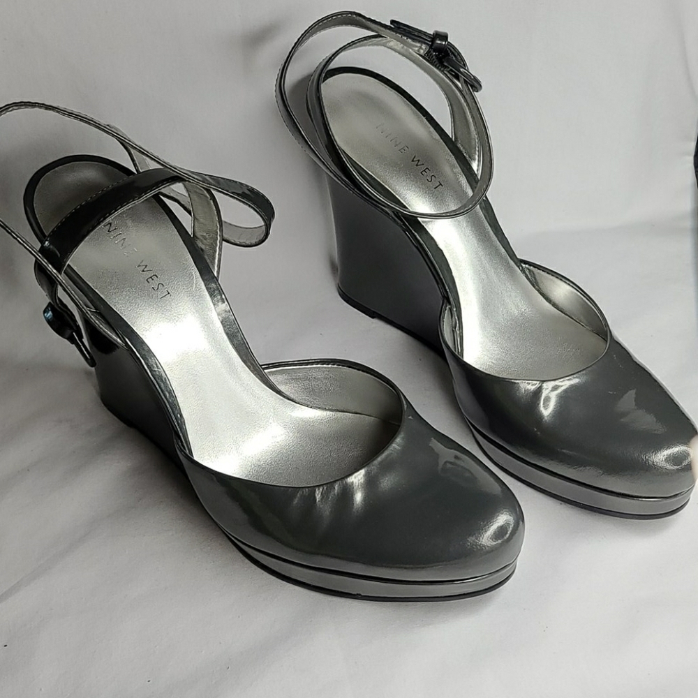 Gray Nine West heels